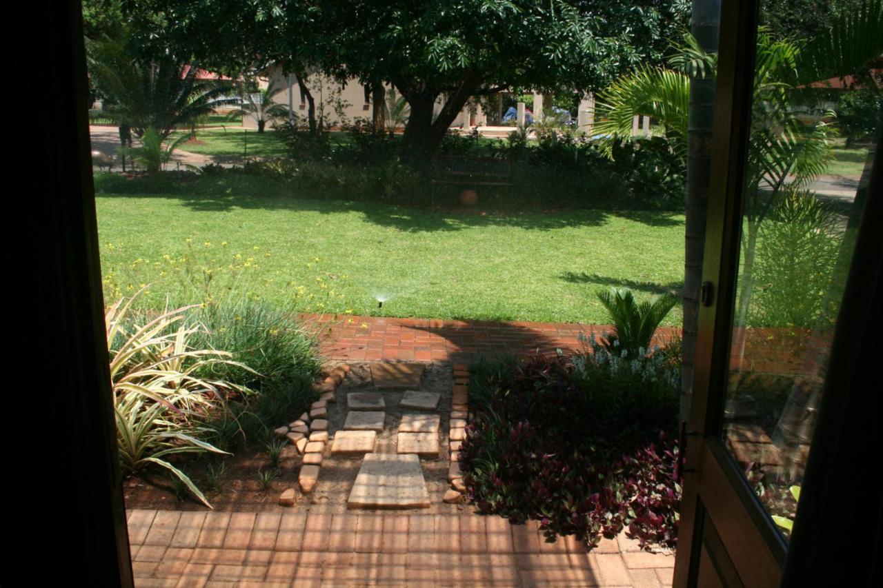 Tamboti House Hotel Malalane Exterior photo
